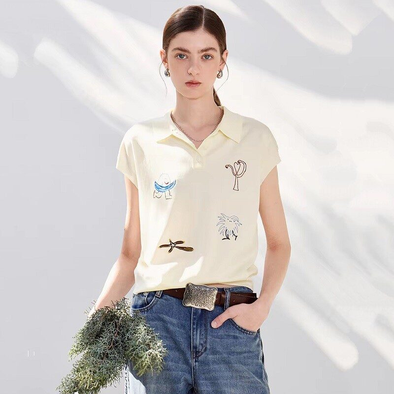 Women’s Polo Knit Embroidered Sleeveless Color Beige