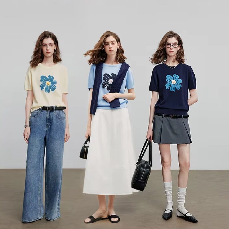 Royal Clematis Knitwear Short Sleeve Pullover