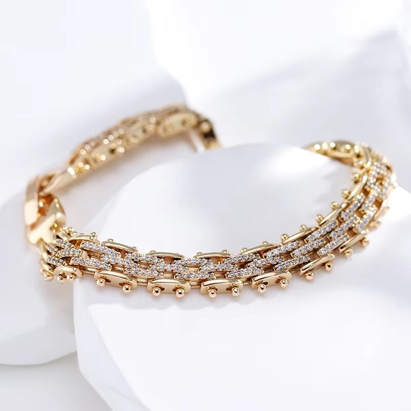 Radiant Majesty Multi-Row Pavé Natural Zircon Link Bracelet