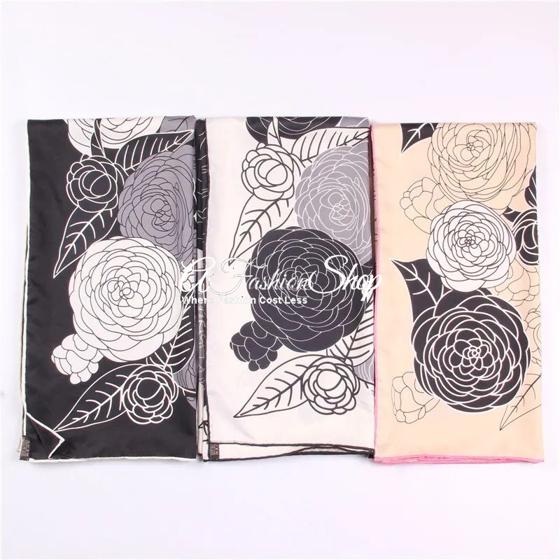 Black n White Dazzle Rose Square Scarf